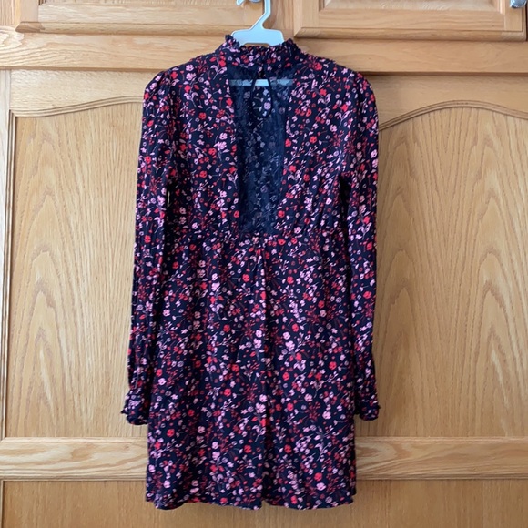 Express Dress - Picture 2 of 4